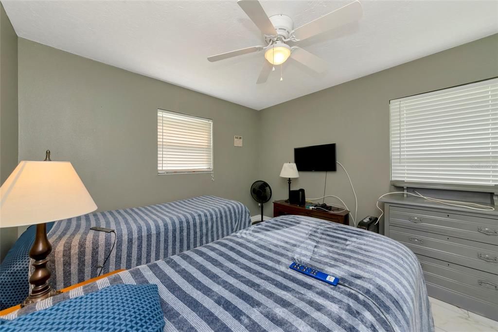 Active With Contract: $799,000 (3 beds, 2 baths, 1660 Square Feet)