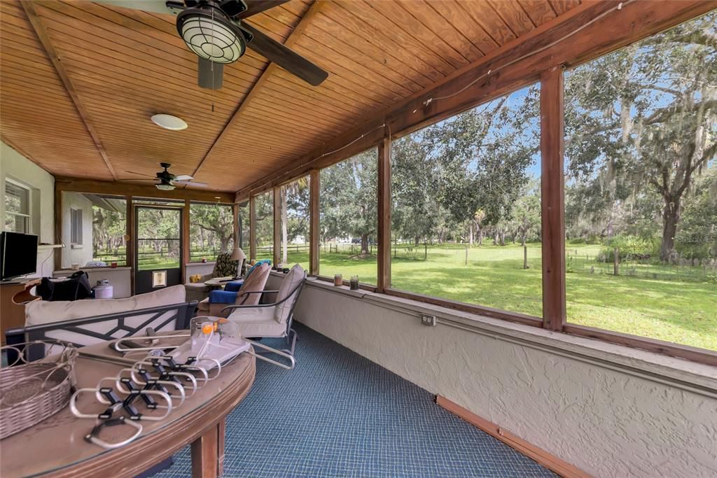 Active With Contract: $799,000 (3 beds, 2 baths, 1660 Square Feet)