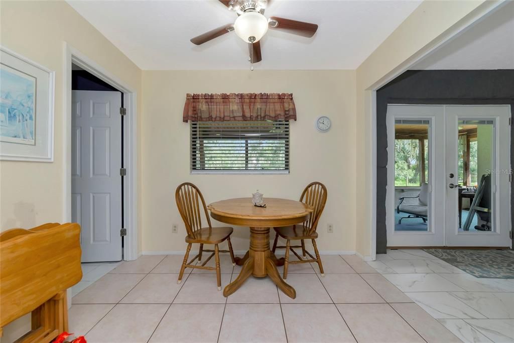 Active With Contract: $799,000 (3 beds, 2 baths, 1660 Square Feet)