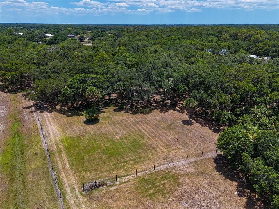 Active With Contract: $799,000 (3 beds, 2 baths, 1660 Square Feet)