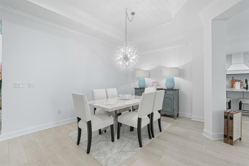 En Venta: $895,000 (3 camas, 3 baños, 2542 Pies cuadrados)