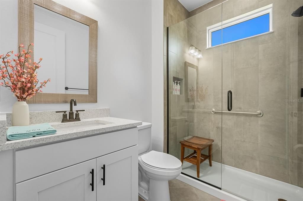 En Venta: $895,000 (3 camas, 3 baños, 2542 Pies cuadrados)