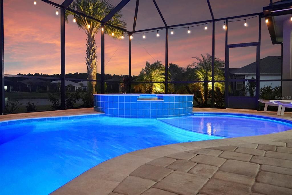 En Venta: $895,000 (3 camas, 3 baños, 2542 Pies cuadrados)