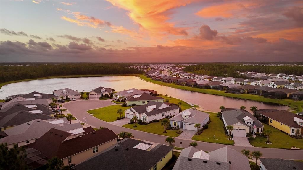 En Venta: $895,000 (3 camas, 3 baños, 2542 Pies cuadrados)