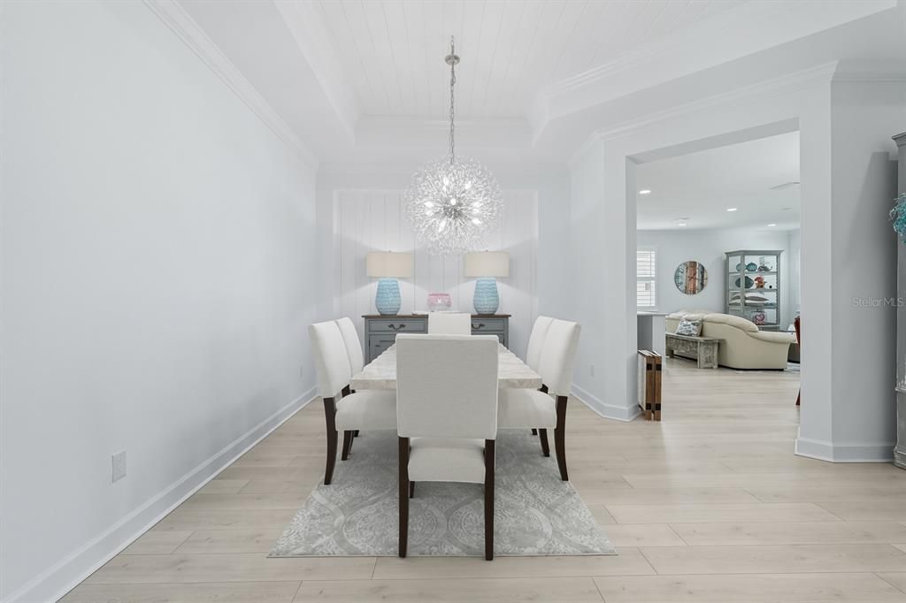 En Venta: $895,000 (3 camas, 3 baños, 2542 Pies cuadrados)