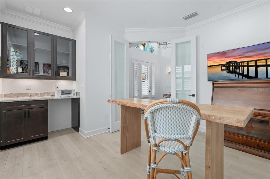 En Venta: $895,000 (3 camas, 3 baños, 2542 Pies cuadrados)