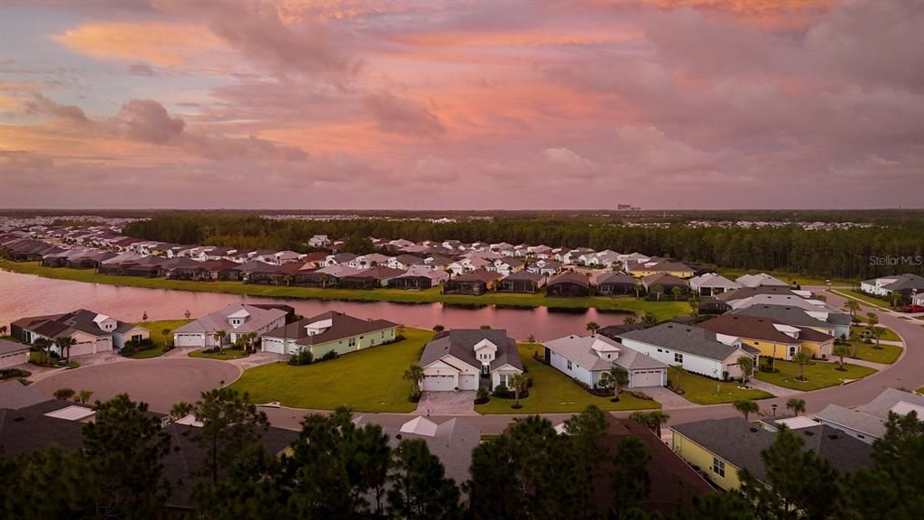 En Venta: $895,000 (3 camas, 3 baños, 2542 Pies cuadrados)