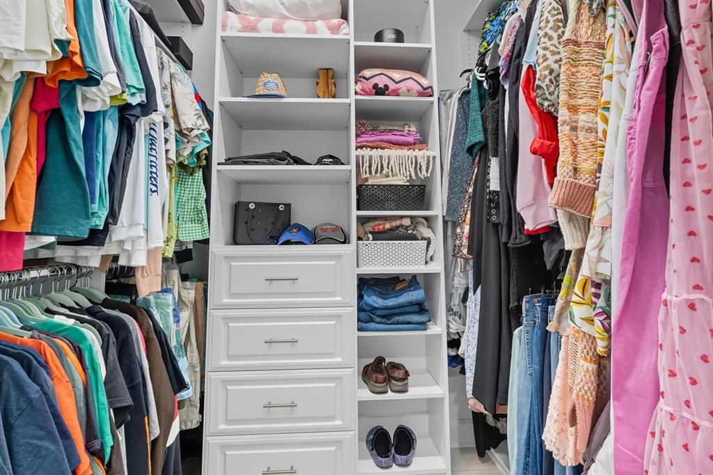 En Venta: $895,000 (3 camas, 3 baños, 2542 Pies cuadrados)