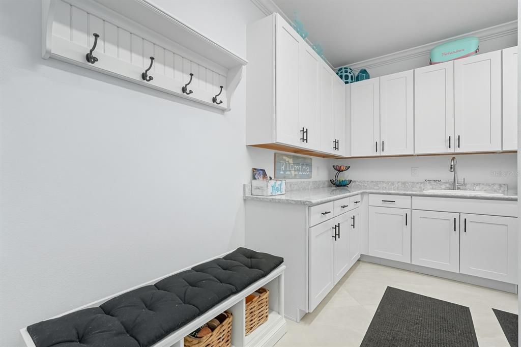 En Venta: $895,000 (3 camas, 3 baños, 2542 Pies cuadrados)