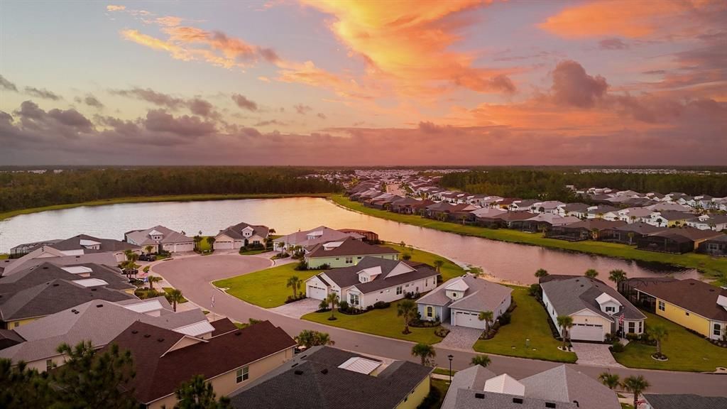 En Venta: $895,000 (3 camas, 3 baños, 2542 Pies cuadrados)