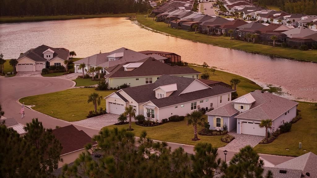 En Venta: $895,000 (3 camas, 3 baños, 2542 Pies cuadrados)