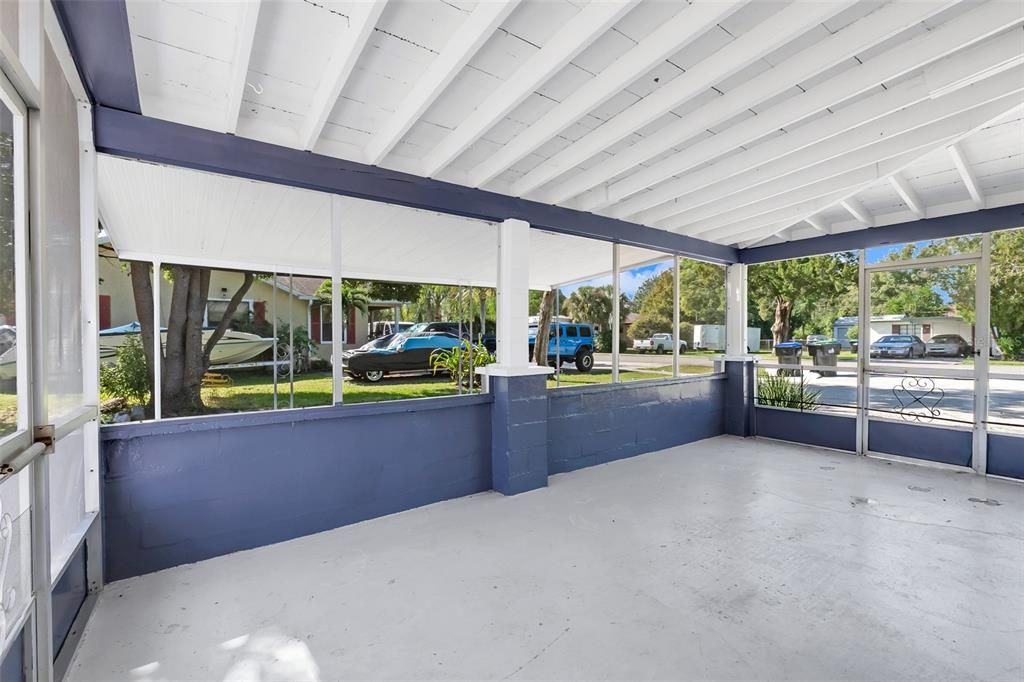 For Sale: $275,000 (2 beds, 1 baths, 1029 Square Feet)