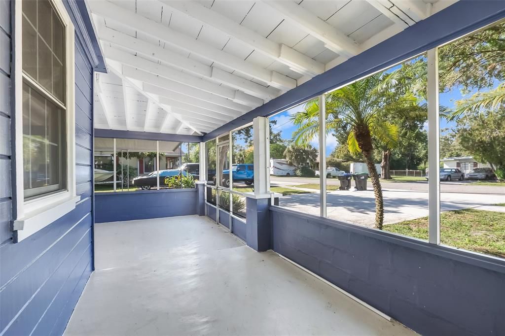 For Sale: $275,000 (2 beds, 1 baths, 1029 Square Feet)