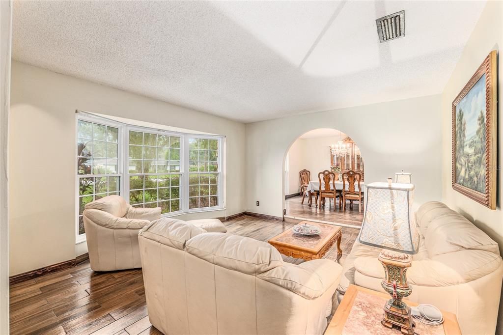 For Sale: $519,900 (4 beds, 3 baths, 2874 Square Feet)