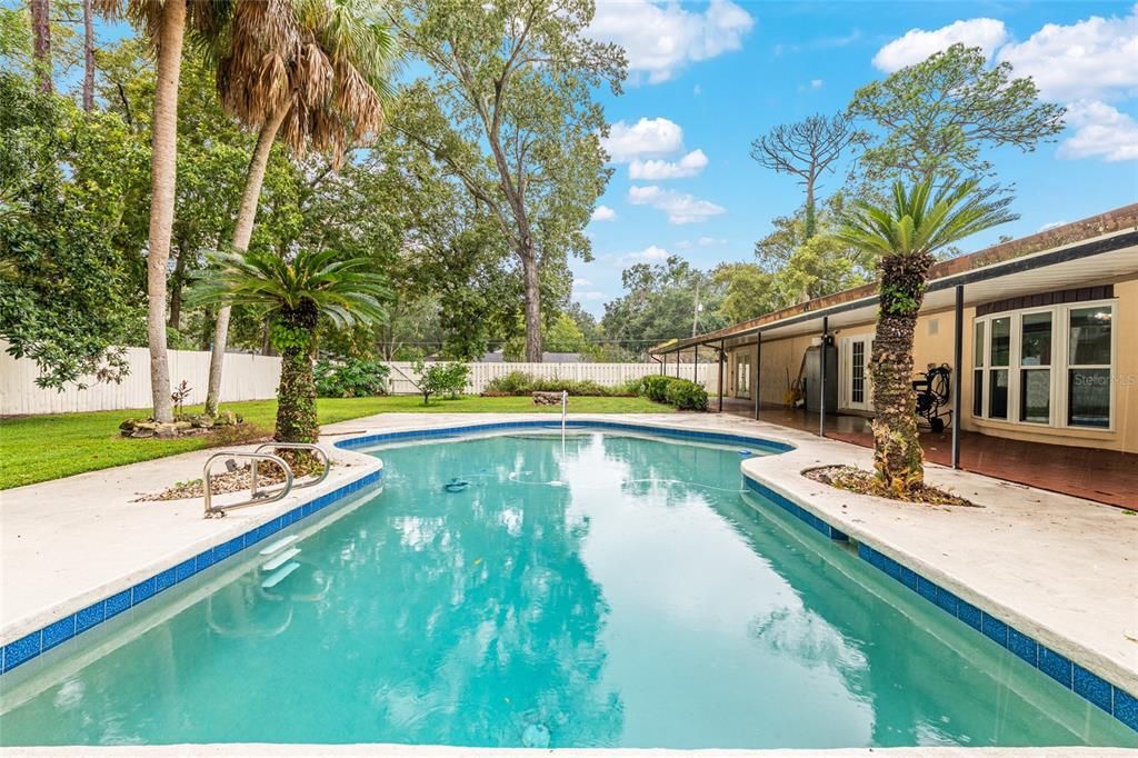 For Sale: $519,900 (4 beds, 3 baths, 2874 Square Feet)