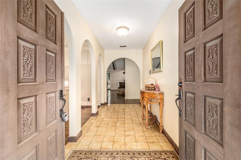 For Sale: $519,900 (4 beds, 3 baths, 2874 Square Feet)