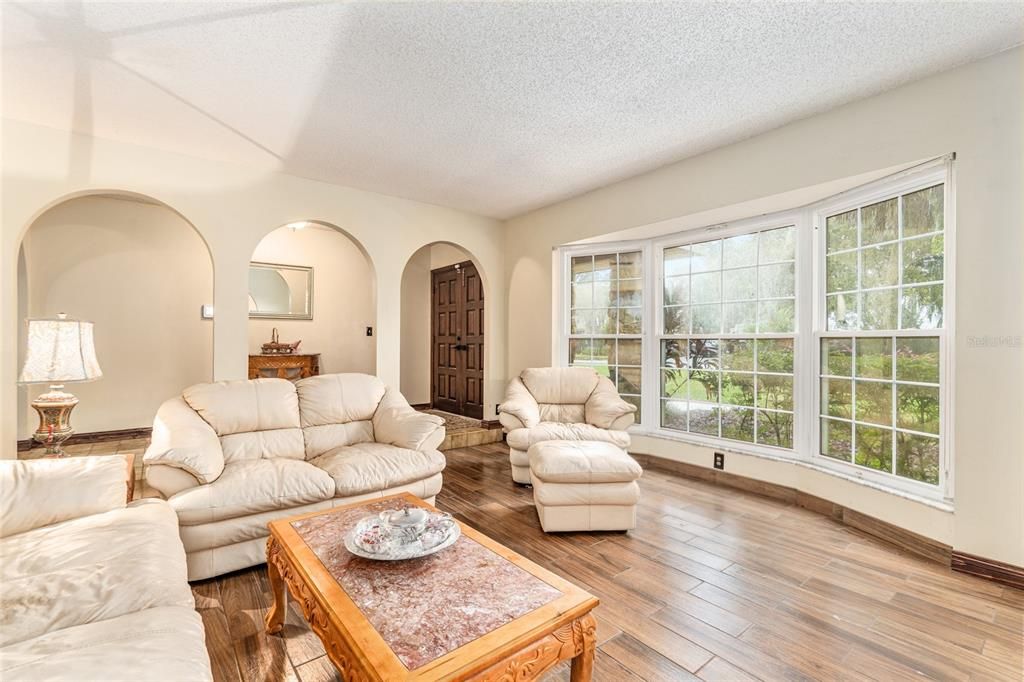 For Sale: $519,900 (4 beds, 3 baths, 2874 Square Feet)