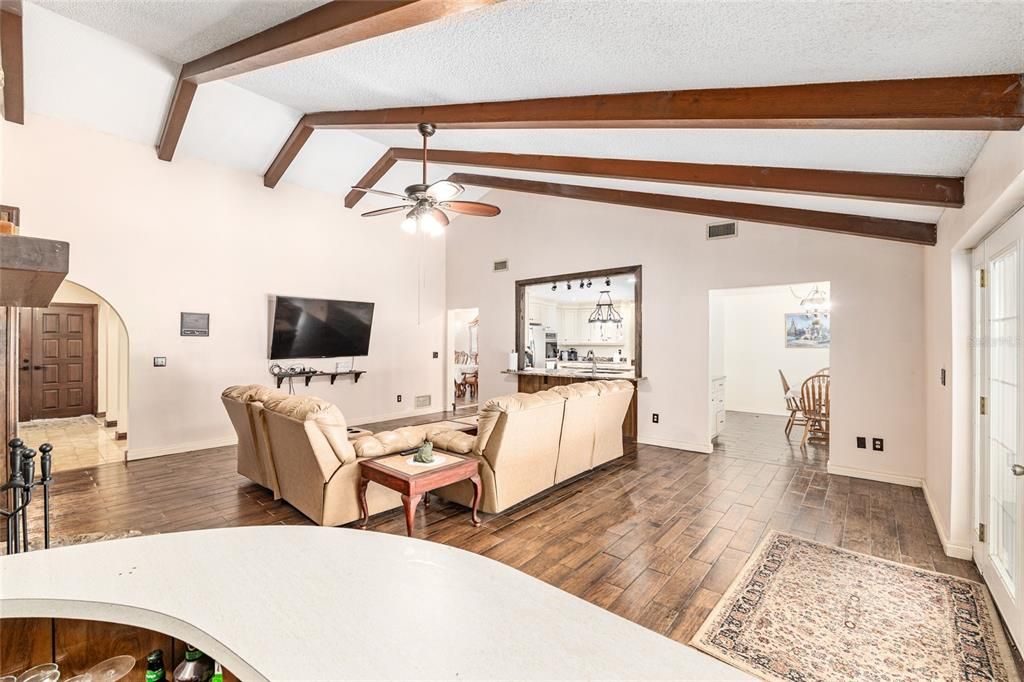 For Sale: $519,900 (4 beds, 3 baths, 2874 Square Feet)