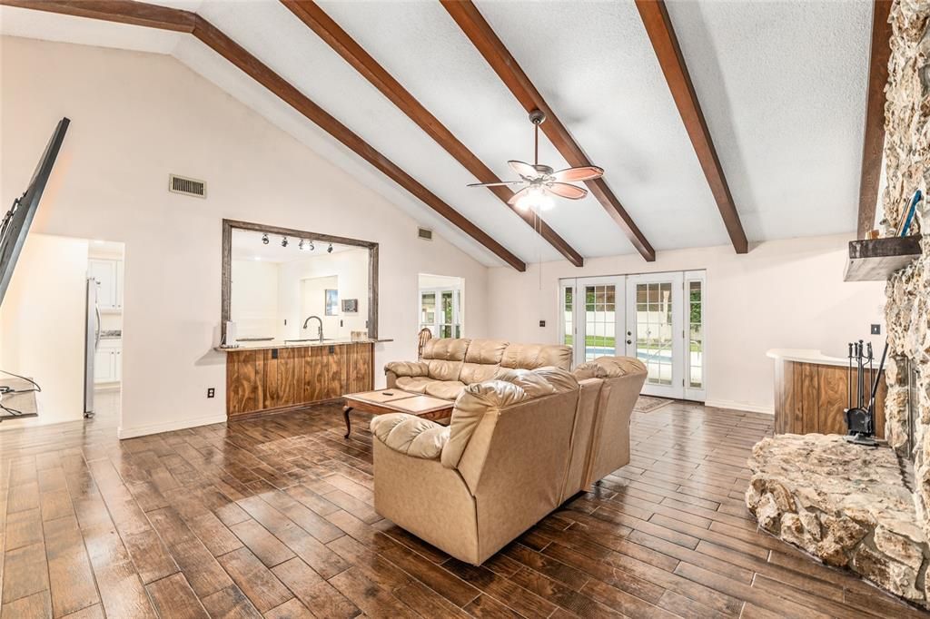 For Sale: $519,900 (4 beds, 3 baths, 2874 Square Feet)