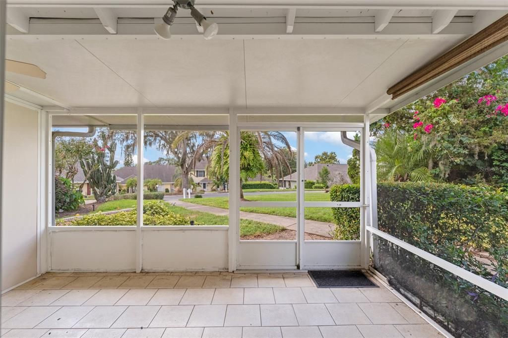 En Venta: $190,000 (2 camas, 2 baños, 1073 Pies cuadrados)