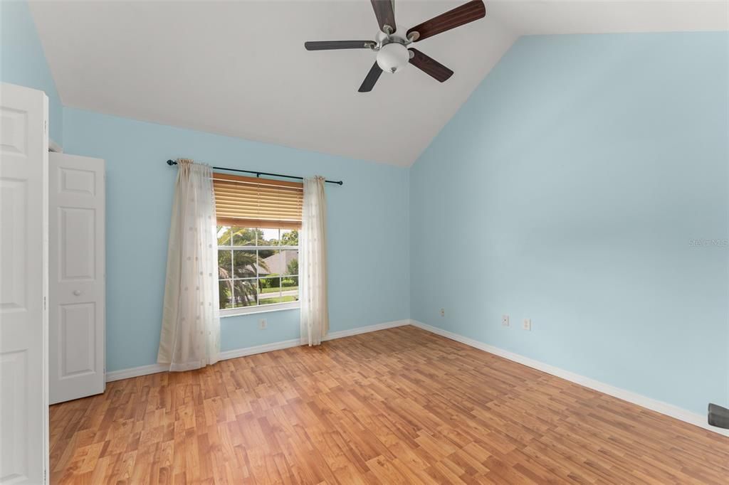 En Venta: $190,000 (2 camas, 2 baños, 1073 Pies cuadrados)