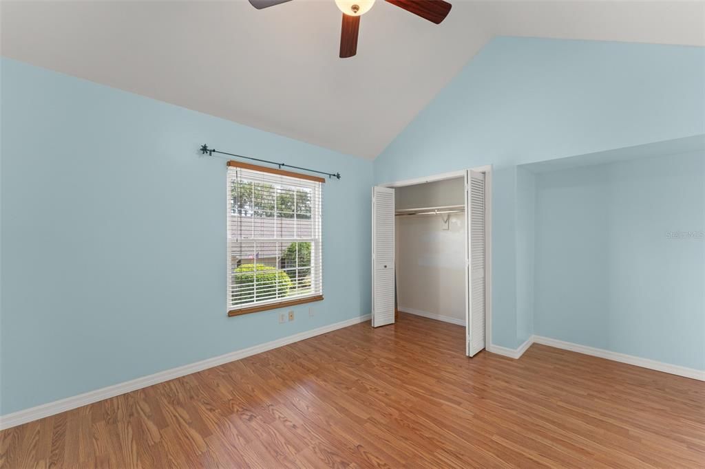 En Venta: $190,000 (2 camas, 2 baños, 1073 Pies cuadrados)