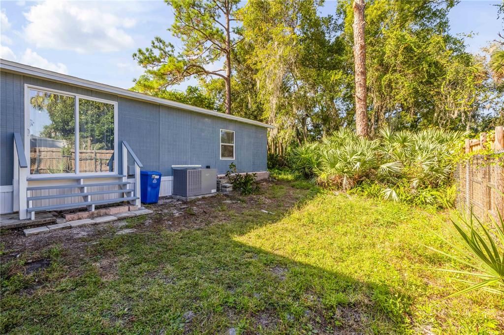 For Sale: $214,000 (3 beds, 2 baths, 1248 Square Feet)