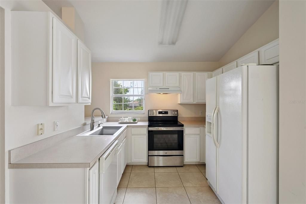 待售: $250,000 (2 贝兹, 2 浴室, 1461 平方英尺)