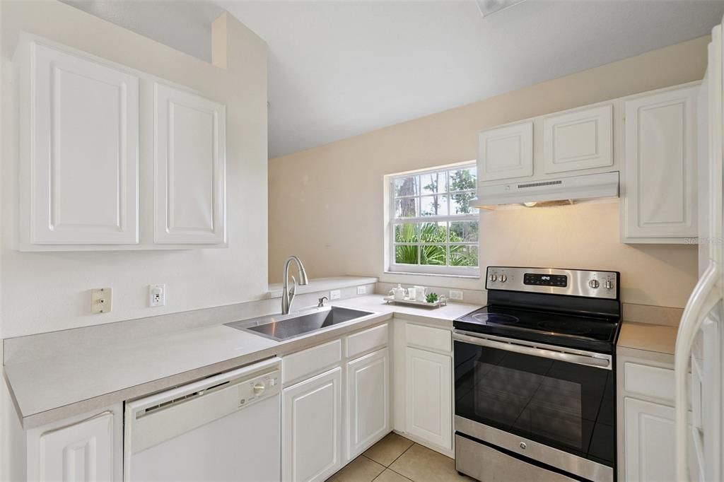 待售: $250,000 (2 贝兹, 2 浴室, 1461 平方英尺)