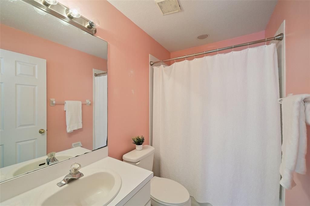 待售: $250,000 (2 贝兹, 2 浴室, 1461 平方英尺)