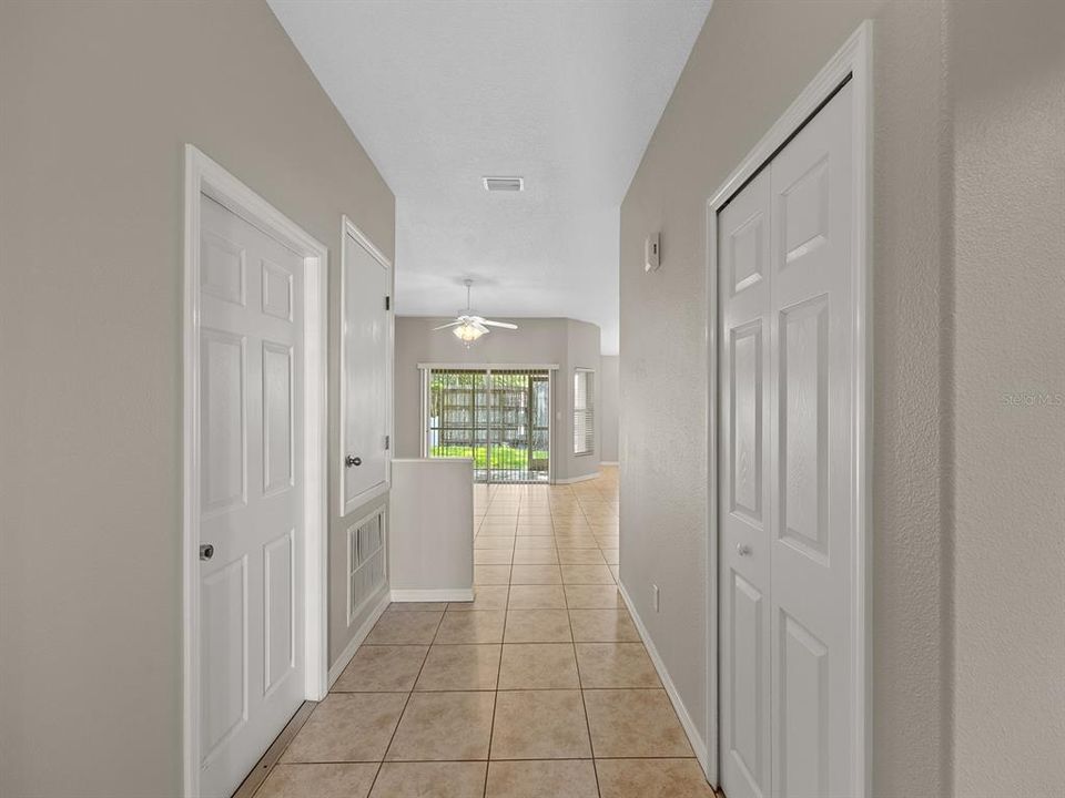 For Rent: $2,100 (3 beds, 2 baths, 1415 Square Feet)