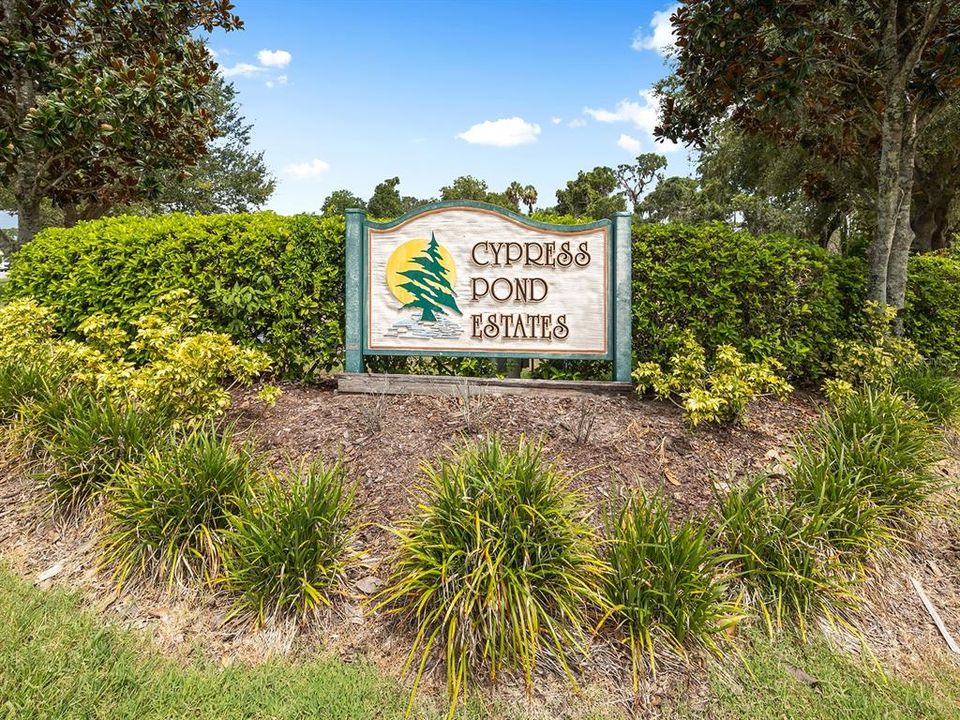 For Rent: $2,100 (3 beds, 2 baths, 1415 Square Feet)