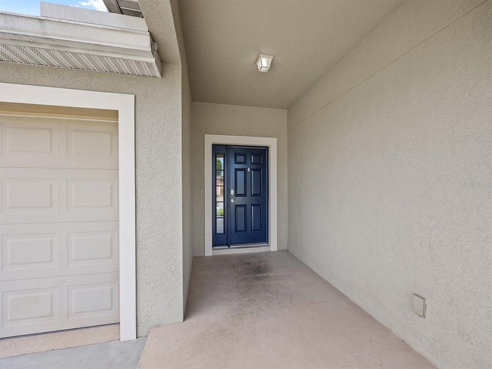 For Rent: $2,100 (3 beds, 2 baths, 1415 Square Feet)