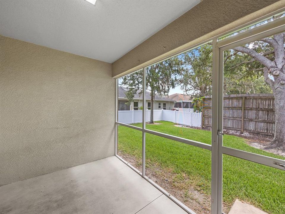 For Rent: $2,100 (3 beds, 2 baths, 1415 Square Feet)