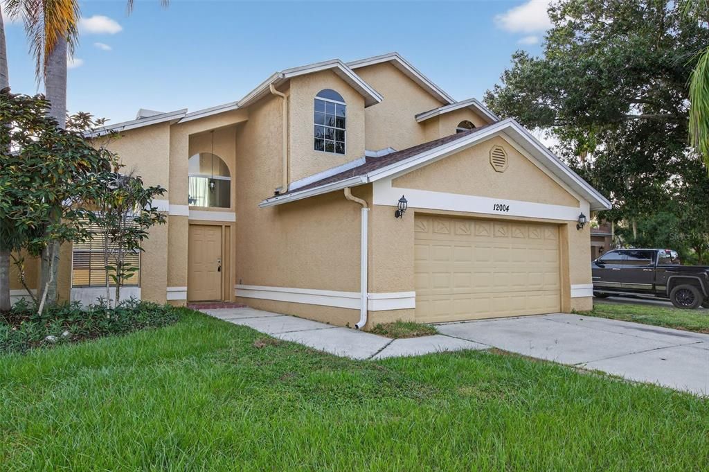 For Sale: $554,900 (4 beds, 2 baths, 1935 Square Feet)