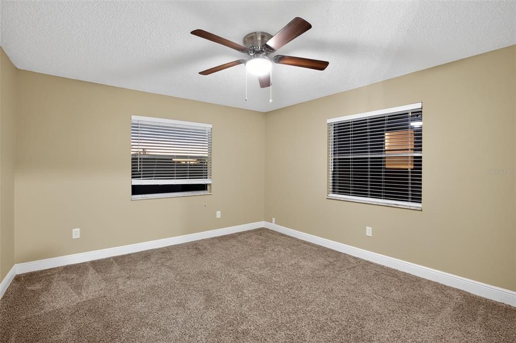 For Sale: $554,900 (4 beds, 2 baths, 1935 Square Feet)