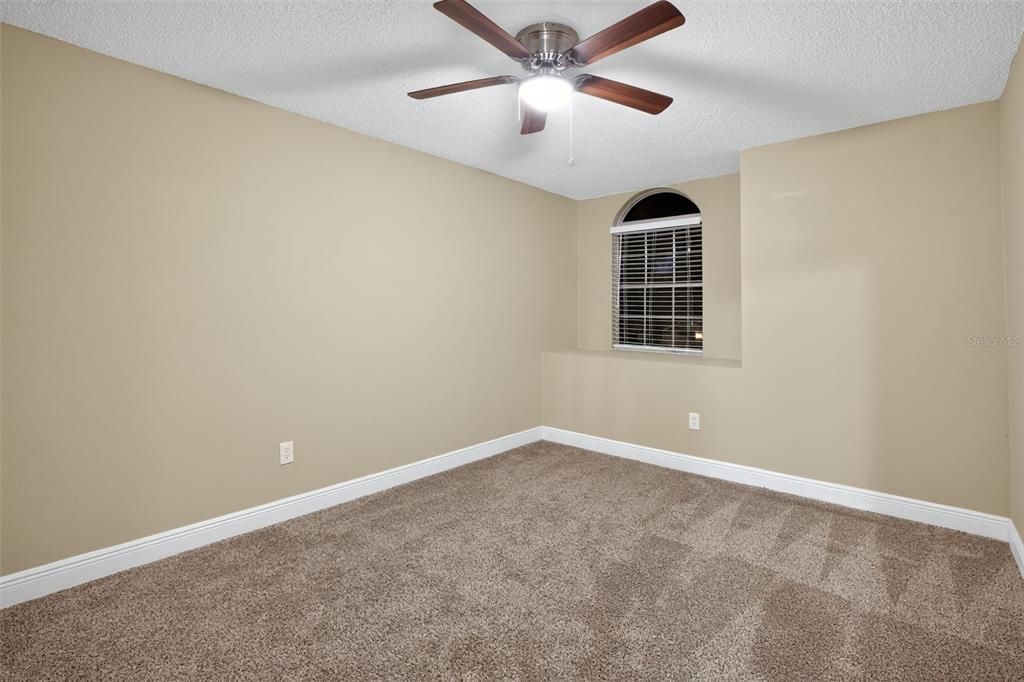 For Sale: $554,900 (4 beds, 2 baths, 1935 Square Feet)