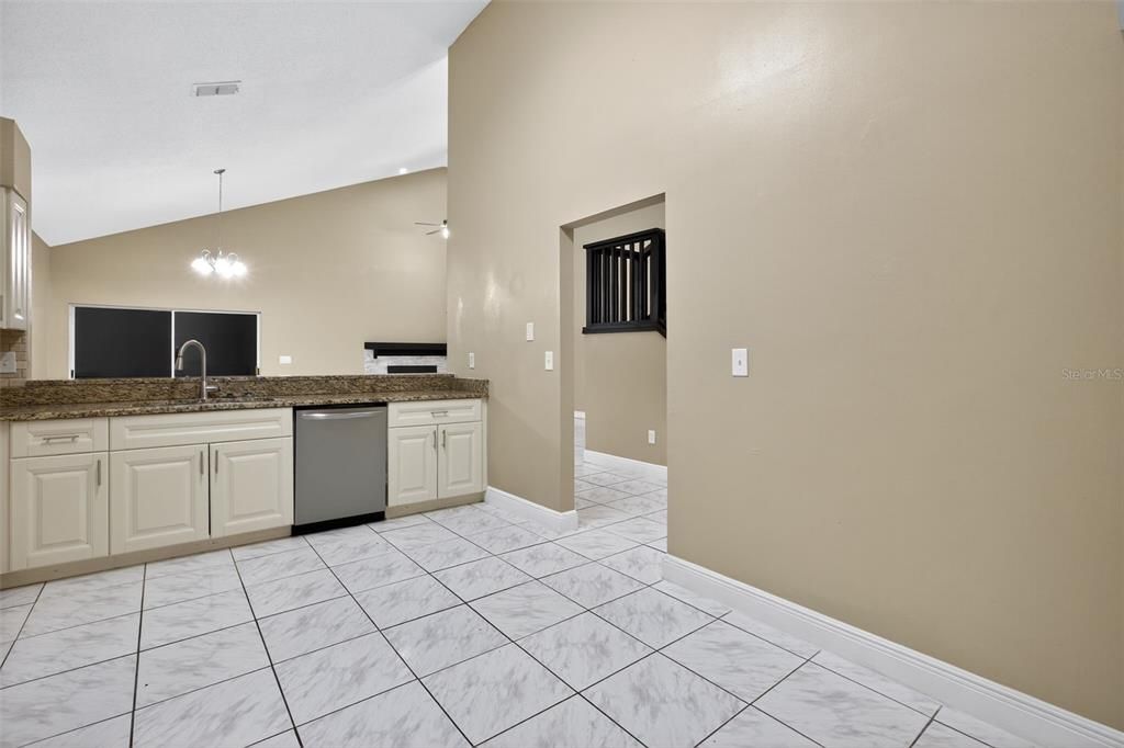 For Sale: $554,900 (4 beds, 2 baths, 1935 Square Feet)