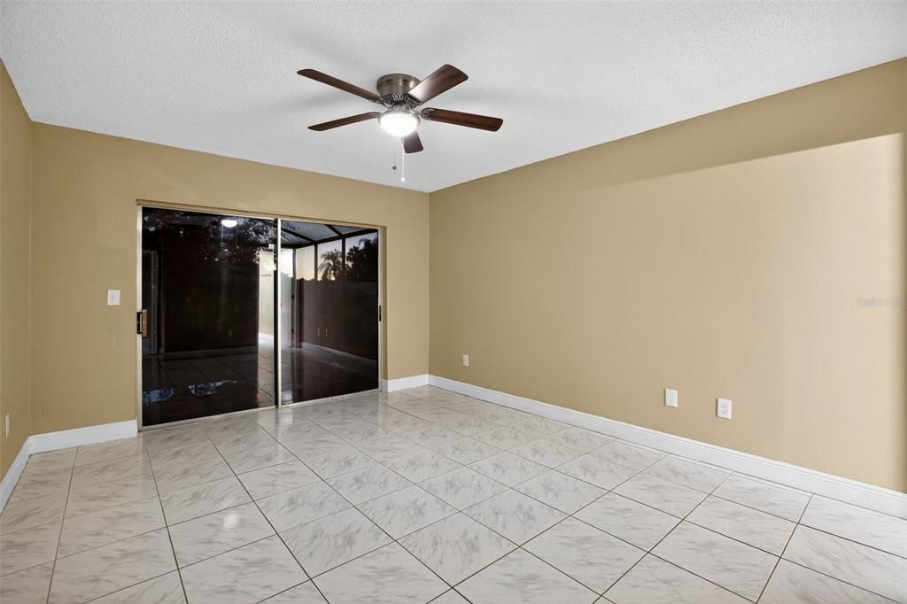 For Sale: $554,900 (4 beds, 2 baths, 1935 Square Feet)