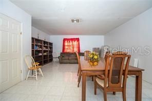 En Venta: $995,000 (7 camas, 3 baños, 4852 Pies cuadrados)