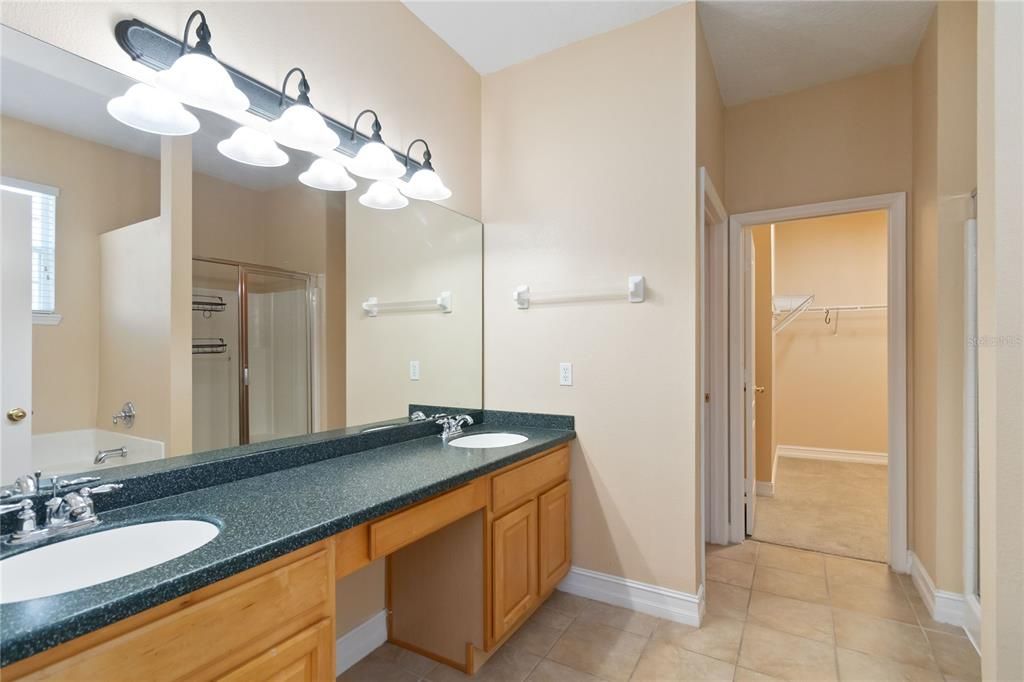 Active With Contract: $415,000 (4 beds, 2 baths, 2444 Square Feet)