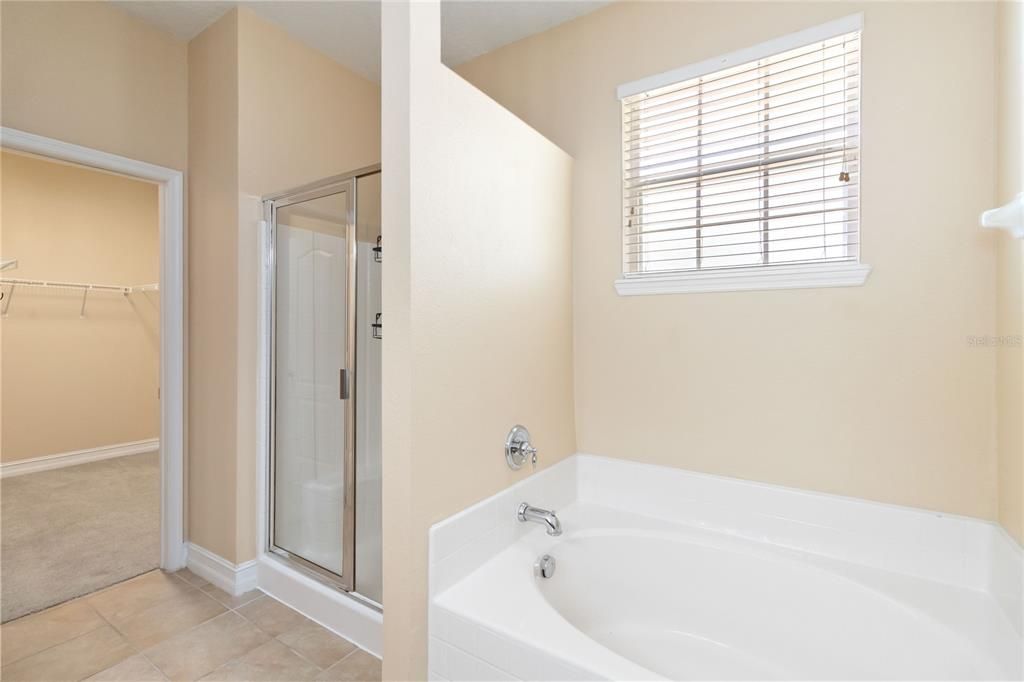 Active With Contract: $415,000 (4 beds, 2 baths, 2444 Square Feet)