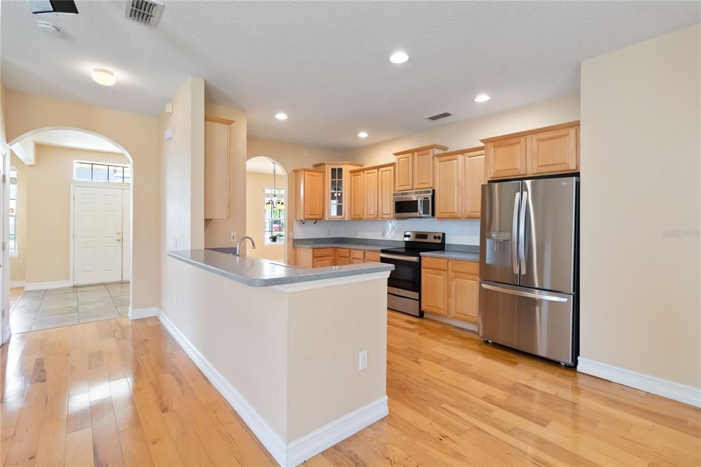 Active With Contract: $415,000 (4 beds, 2 baths, 2444 Square Feet)