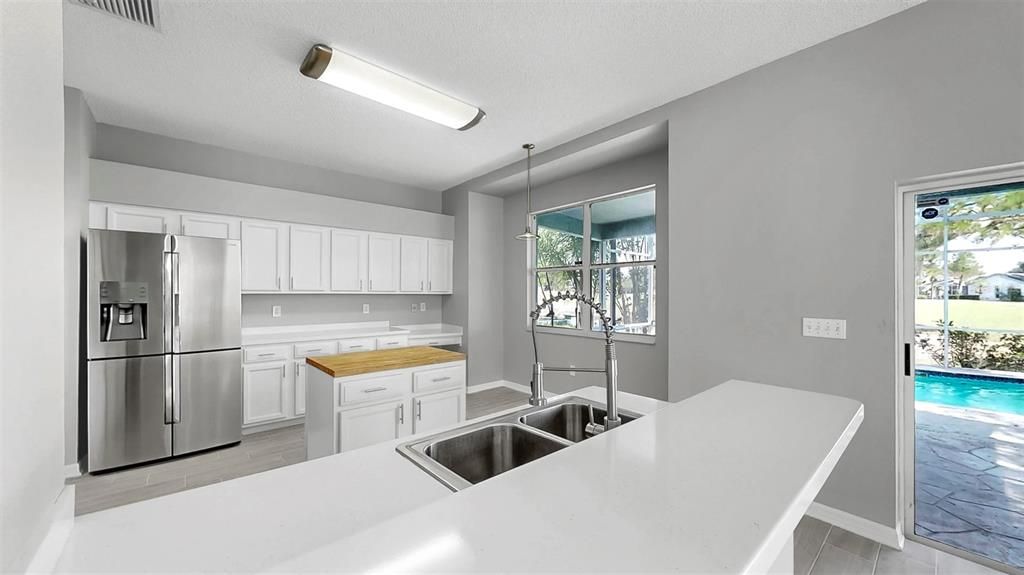 Active With Contract: $3,100 (5 beds, 3 baths, 2888 Square Feet)