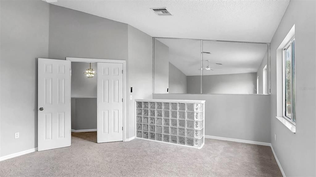 Active With Contract: $3,100 (5 beds, 3 baths, 2888 Square Feet)