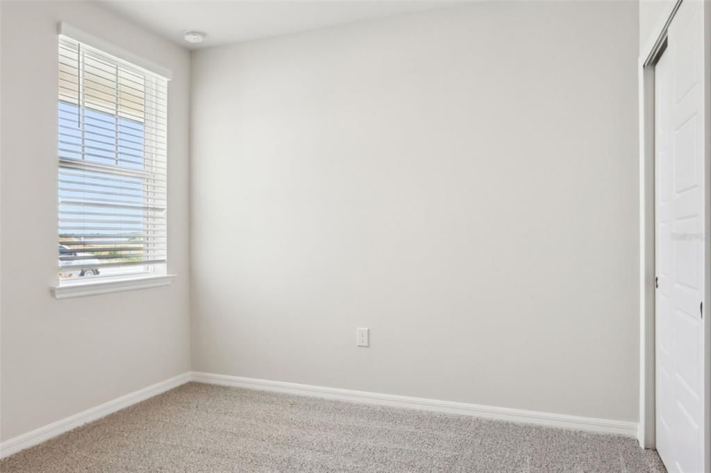 Activo con contrato: $309,995 (4 camas, 2 baños, 1687 Pies cuadrados)