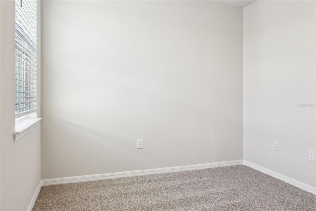 Activo con contrato: $309,995 (4 camas, 2 baños, 1687 Pies cuadrados)