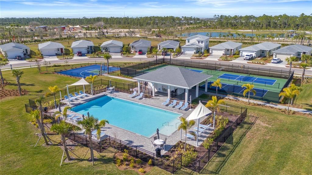 Activo con contrato: $309,995 (4 camas, 2 baños, 1687 Pies cuadrados)