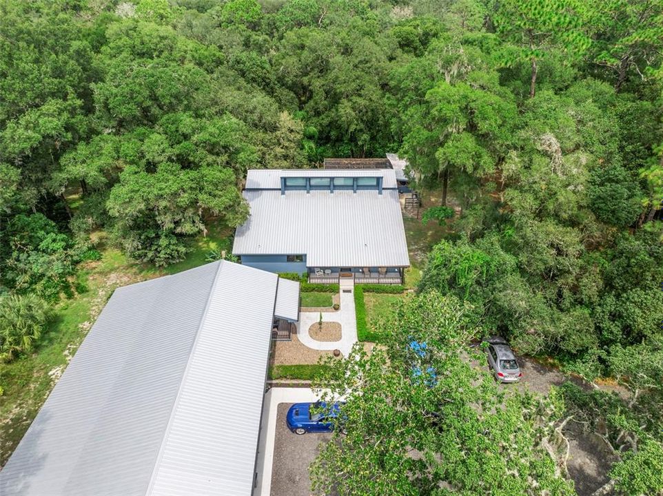 待售: $849,000 (3 贝兹, 5 浴室, 2496 平方英尺)