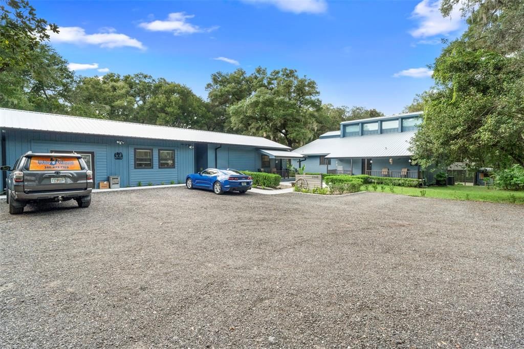 待售: $849,000 (3 贝兹, 5 浴室, 2496 平方英尺)